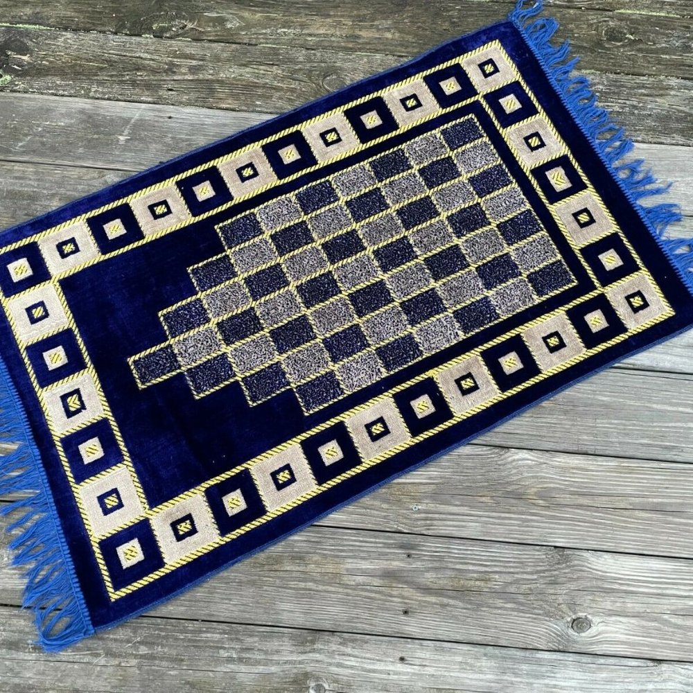 Pray Rug Jai Namaz Area Rug Blue Velvet Soft Religious Rug Muslim Islamic Rug - Picture 5 of 10